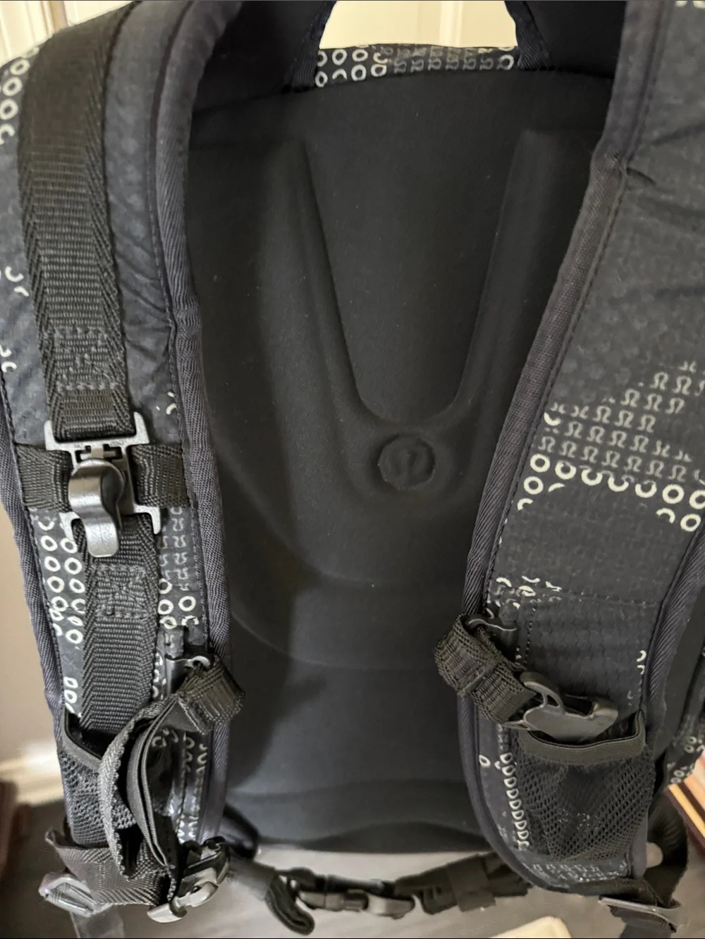 lululemon athletica Black Printed Multi-Pocket Backpack